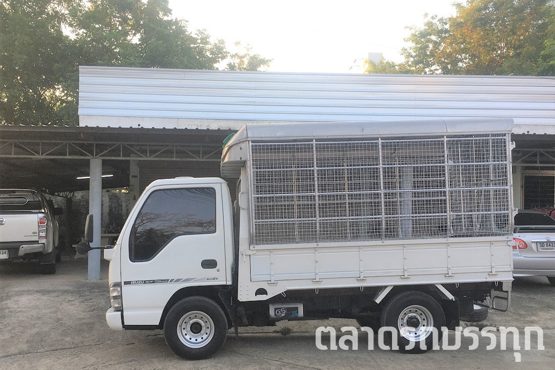 ISUZU - ELF 