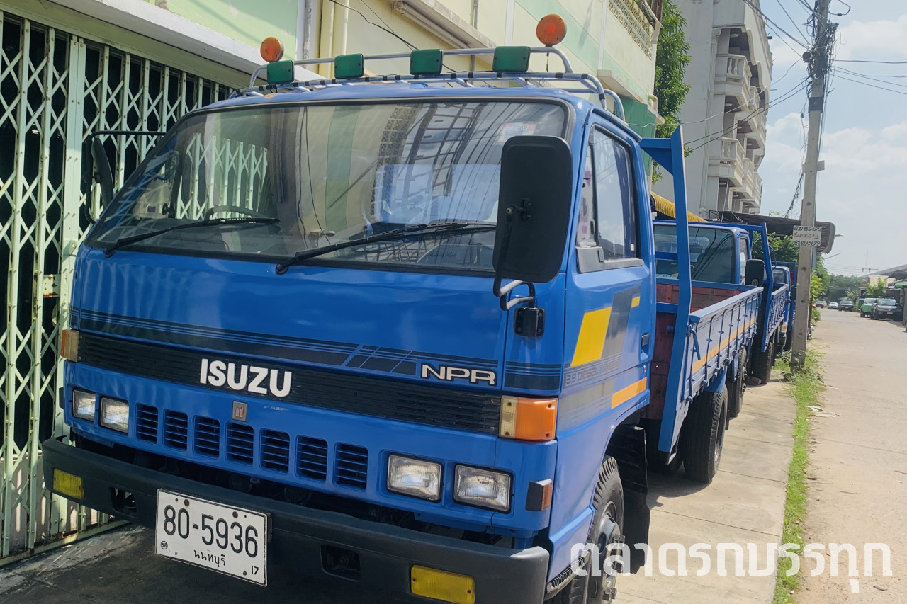 ISUZU - NPR 