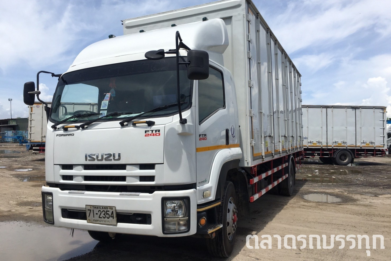 ISUZU - FTR240 